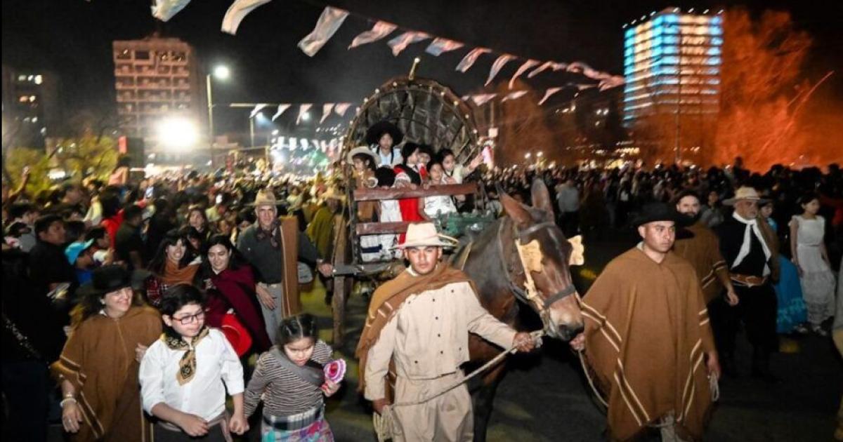 Hoy se realiza la tradicional Marcha Evocativa y quema simboacutelica de la ciudad
