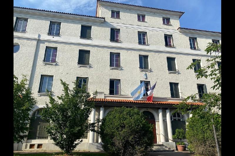 Francia- exigen investigar la gestioacuten de la Casa Argentina en Pariacutes tras denuncias de expulsiones