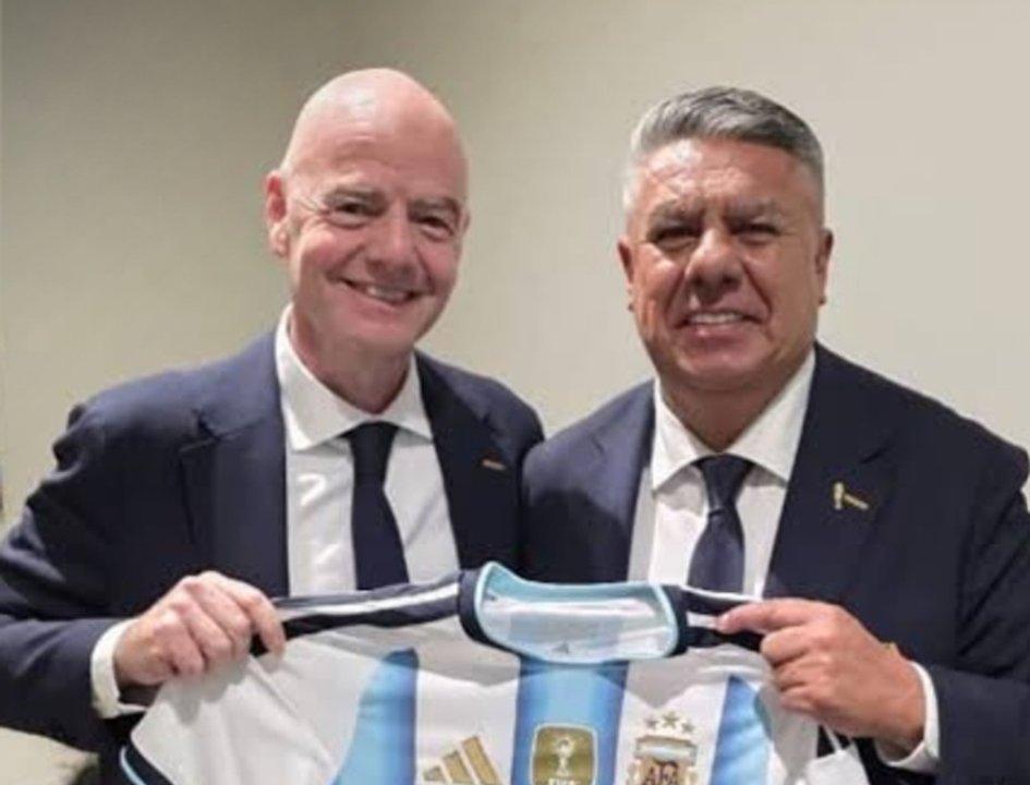 La AFA apelaraacute la sancioacuten de FIFA y prepara un expediente para llevar el caso al TAS