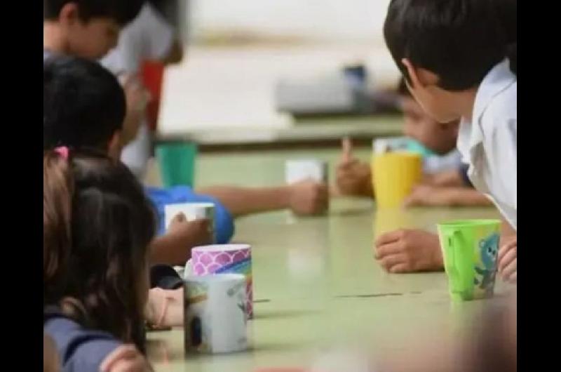 Entre Riacuteos destacoacute que el fallo sobre desayunos y meriendas permite continuar con el sistema alimentario