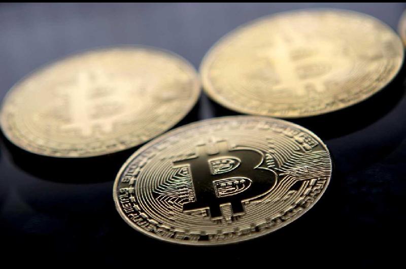 De la mano de Trump el bitcoin se disparoacute un 20-en-porciento-- las razones