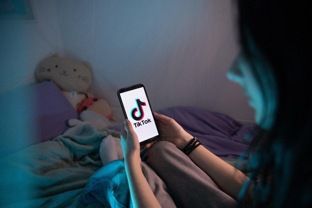 TikTok pagaraacute 400 millones de doacutelares en EEUU por violar la privacidad de los nintildeos