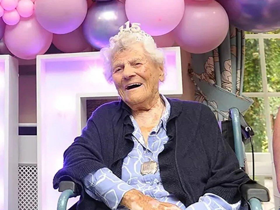 Ethel Caterham la persona viva maacutes longeva del mundo cumplioacute 117 antildeos
