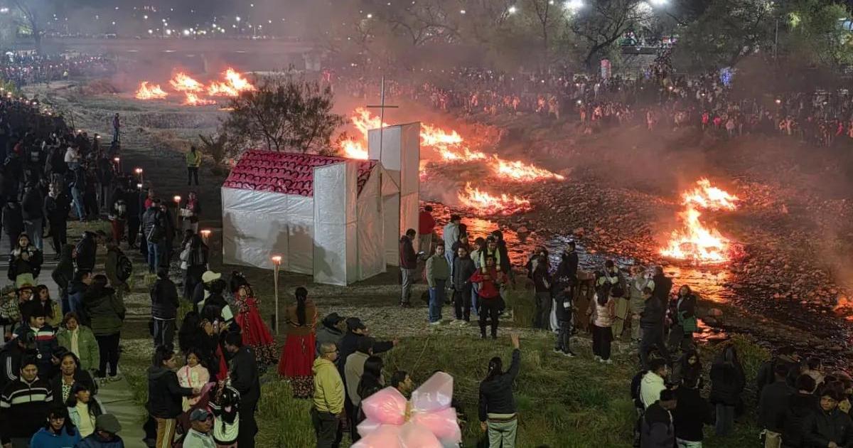 Emotiva recreacioacuten de la Marcha Evocativa del Eacutexodo