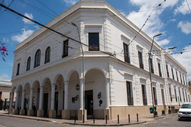 Mozarteum presenta gala internacional con el pianista britaacutenico israeliacute Ariel Lanyi