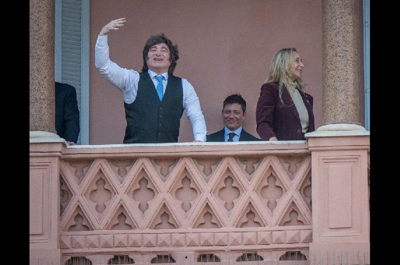 Operativo reeleccioacuten 2027- el oficialismo afina su estrategia entre debates internos