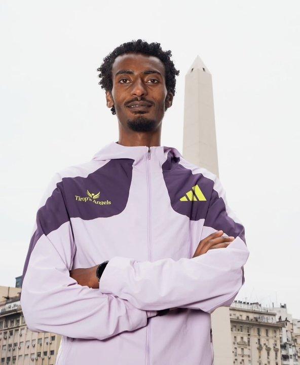 Yomif Kejelcha hizo historia en Buenos Aires- nuevo reacutecord mundial en la media maratoacuten