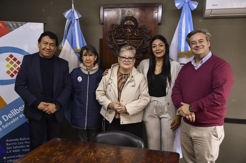 Veteranas de la guerra de Malvinas visitaron el Concejo Deliberante Capitalino