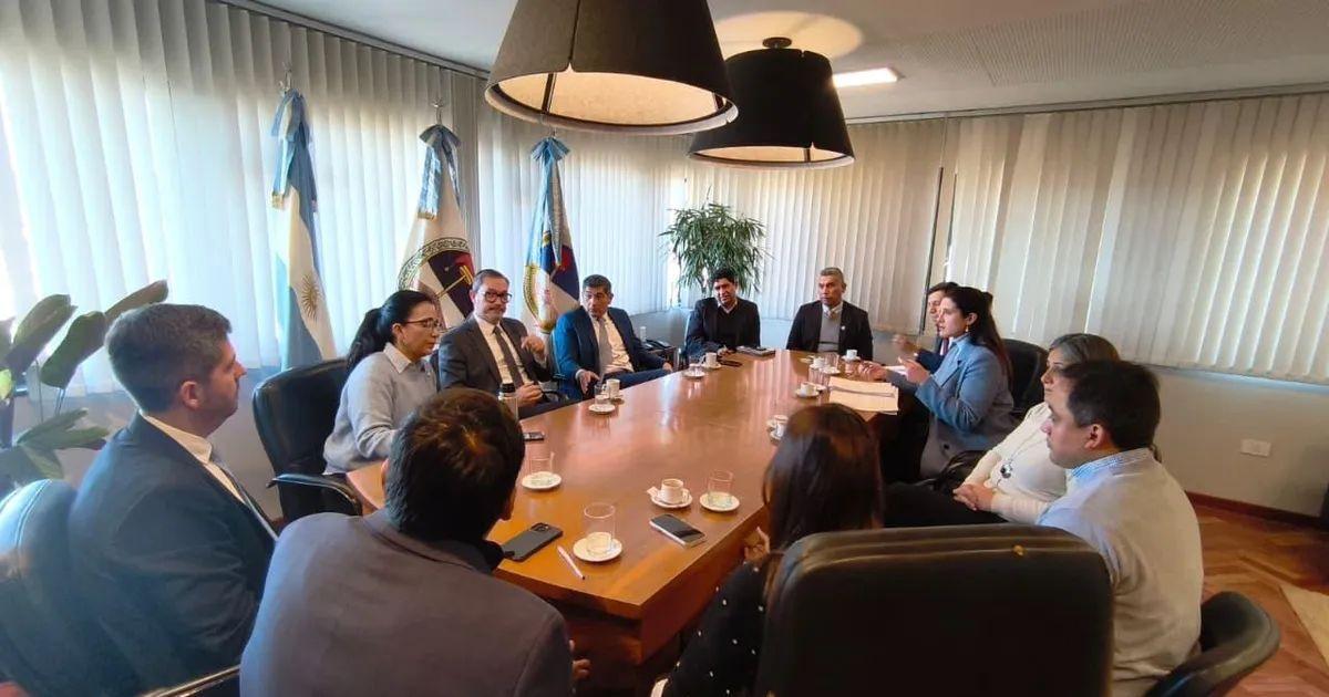Coordinan acciones para implementar el nuevo reacutegimen penal juvenil en la provincia