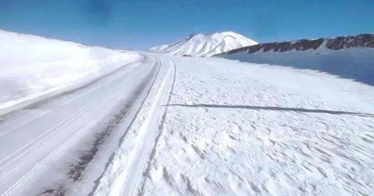 Condiciones extremas se mantienen en Jama y hay 300 personas varadas