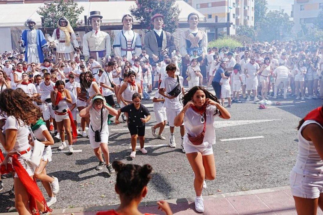 Al menos 50 heridos tras estallar varios cohetes entre la multitud en fiesta patronal en Navarra
