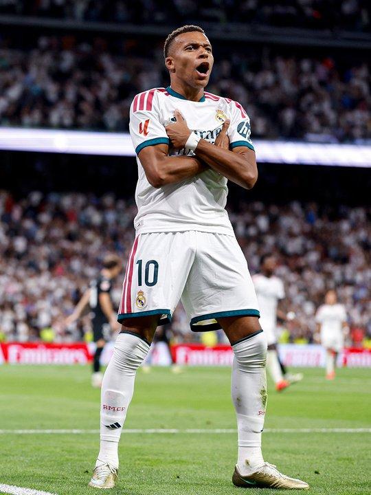 Con un hat-trick de Mbappeacute el Real Madrid volvioacute a ganar por LaLiga