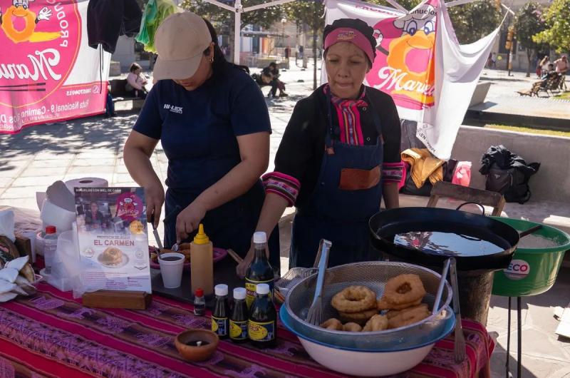 Invitan a disfrutar del 10ordm Festival Provincial del Buntildeuelo en El Carmen