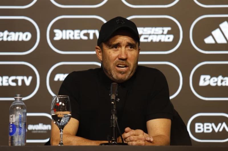 Eduardo Chacho Coudet dejoacute de ser el entrenador de River