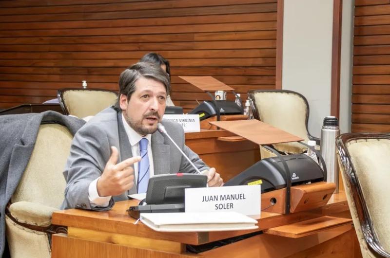 La Legislatura de Jujuy citoacute al ministro Posadas por las cifras del recital de la Renga