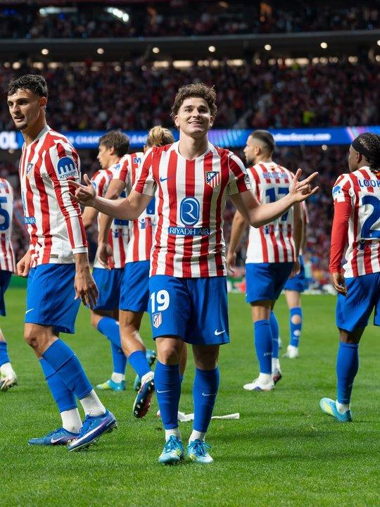Juliaacuten Aacutelvarez faltoacute por tercer diacutea en el entrenamiento del Atleacutetico de Madrid- no jugaraacute ante Sevilla