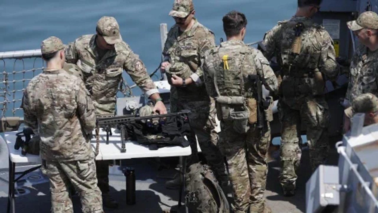 EE UU utilizoacute un laacuteser para derribar tres drones de caacuterteles en la frontera con Meacutexico