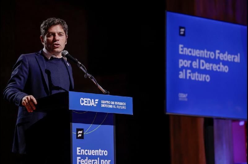 Kicillof prepara el lanzamiento nacional del Movimiento Derecho al Futuro con un plenario federal