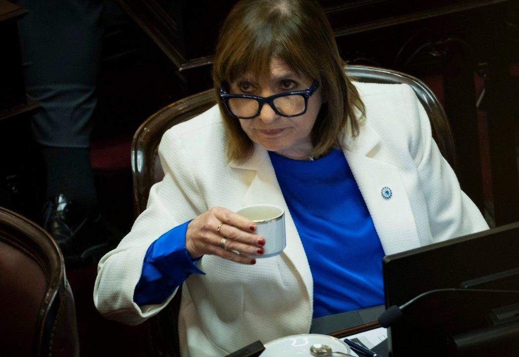 Bullrich recompone acuerdos y la reforma poliacutetica vuelve al Senado