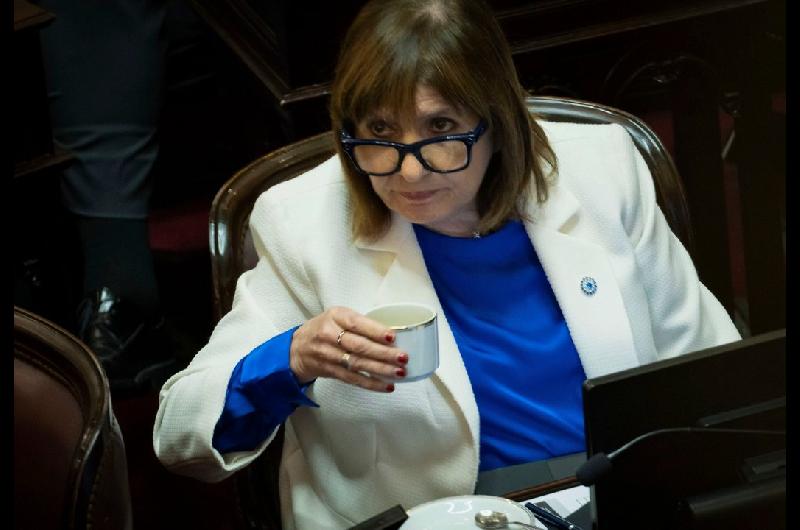 Bullrich recompone acuerdos y la reforma poliacutetica vuelve al Senado