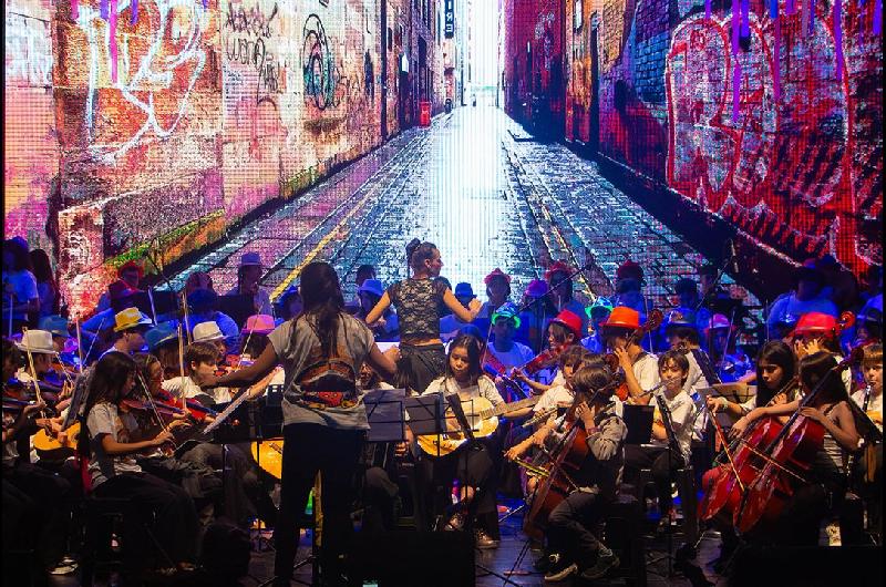 Meacutexico- procuran alejar a la nintildeez de la violencia a traveacutes de la muacutesica