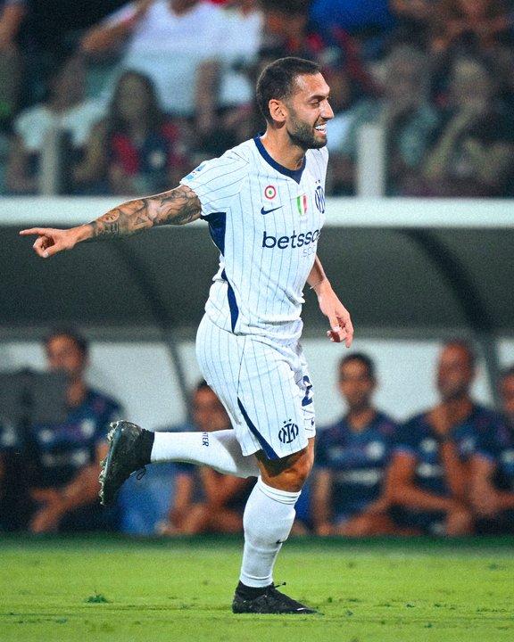 El Inter le ganoacute al Cagliari y lidera la Serie A