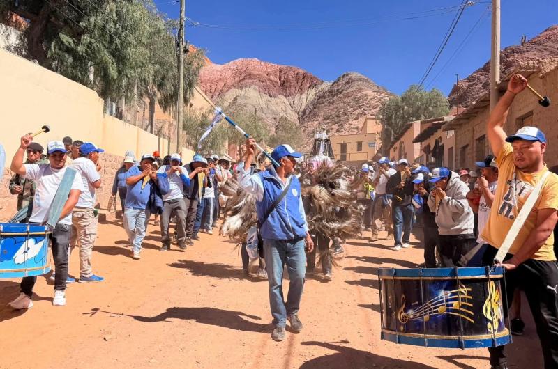 Purmamarca renovoacute su fe en honras a Santa Rosa de Lima 