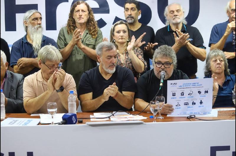 El Frente de Sindicatos Unidos se reuacutene con empresarios pymes ldquopara impulsar el trabajo y la produccioacuten nacional