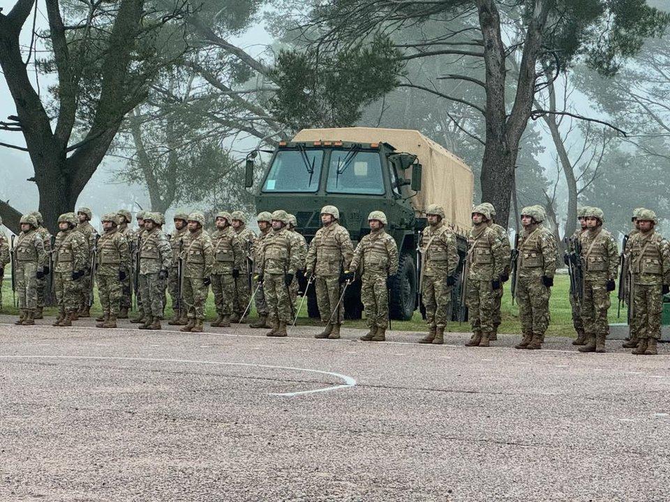 El Gobierno destina maacutes de 50000 millones mensuales a la recomposicioacuten salarial de las Fuerzas de Seguridad y las Fuerzas Armadas