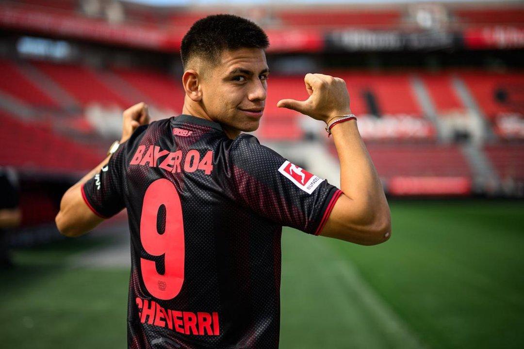 Echeverri dejaraacute el Manchester City y jugaraacute en el Benfica a preacutestamo