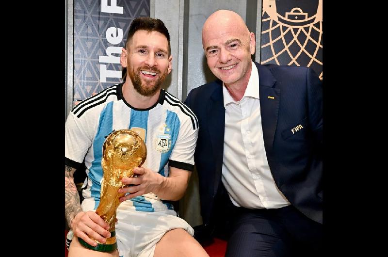 Infantino sobre la despedida de Messi de la Seleccioacuten- ldquoTe retiraacutes como campeoacuten de la Copa Mundialrdquo