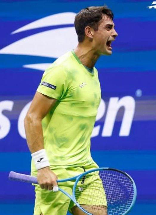 La felicitacioacuten iroacutenica de John McEnroe para Mariano Navone- ldquoVas a jugar en la cancha 21rdquo