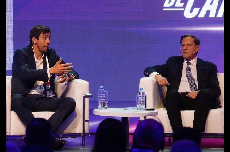 Expertos destacan el potencial energeacutetico y minero de Argentina como imaacuten para grandes inversiones
