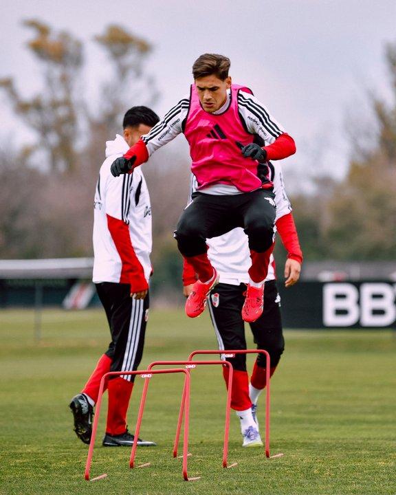 La decisioacuten de River sobre Lucas Martiacutenez Quarta- iquestse queda o se va
