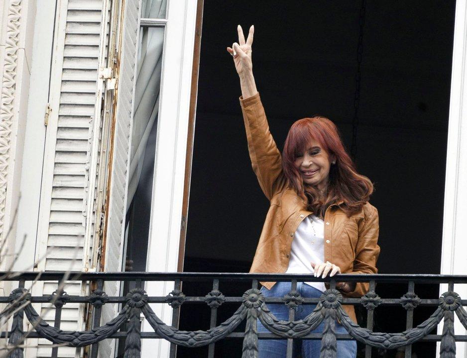 La tobillera electroacutenica de Cristina no puede precisar en queacute lugar del edificio estaacute la expresidenta