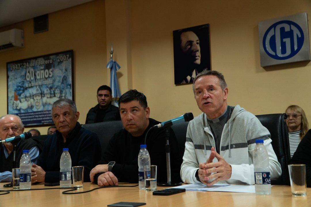 La CGT y las dos CTA no llegaron a un acuerdo y cancelaron la marcha por el Diacutea de la Industria