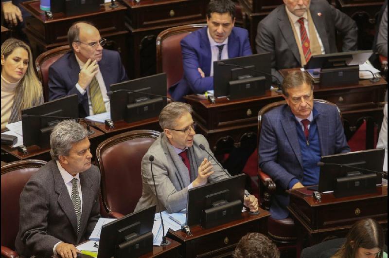El Senado analiza paquete de proyectos de aliados para asegurar respaldo antes de tratar reformas del Gobierno