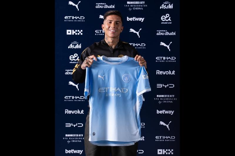 Enzo Fernaacutendez fue presentado en el Manchester City como nuevo refuerzo