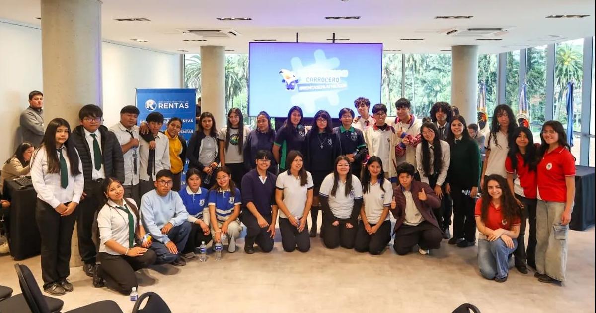 El Colegio Blaise Pascal resultoacute ganador del Hackathon Carrocero