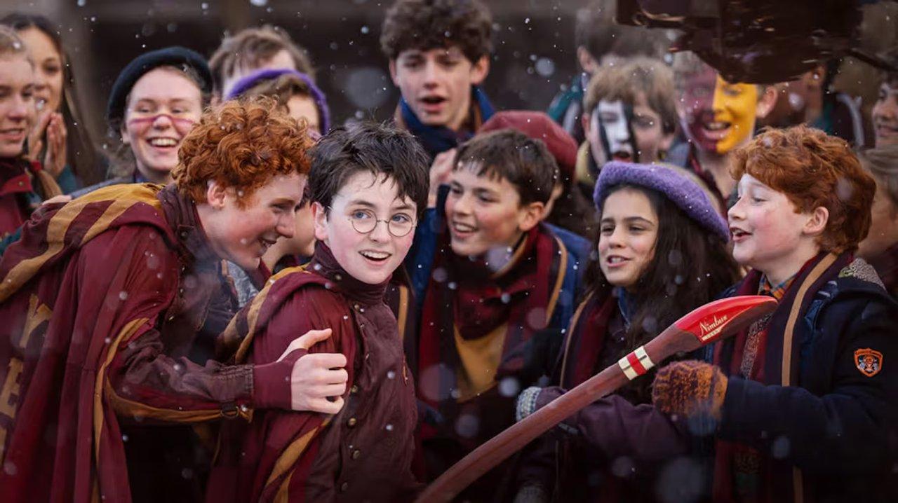 Salioacute el primer avance de la serie de Harry Potter- el Sombrero Seleccionador el Expreso de Hogwarts y maacutes