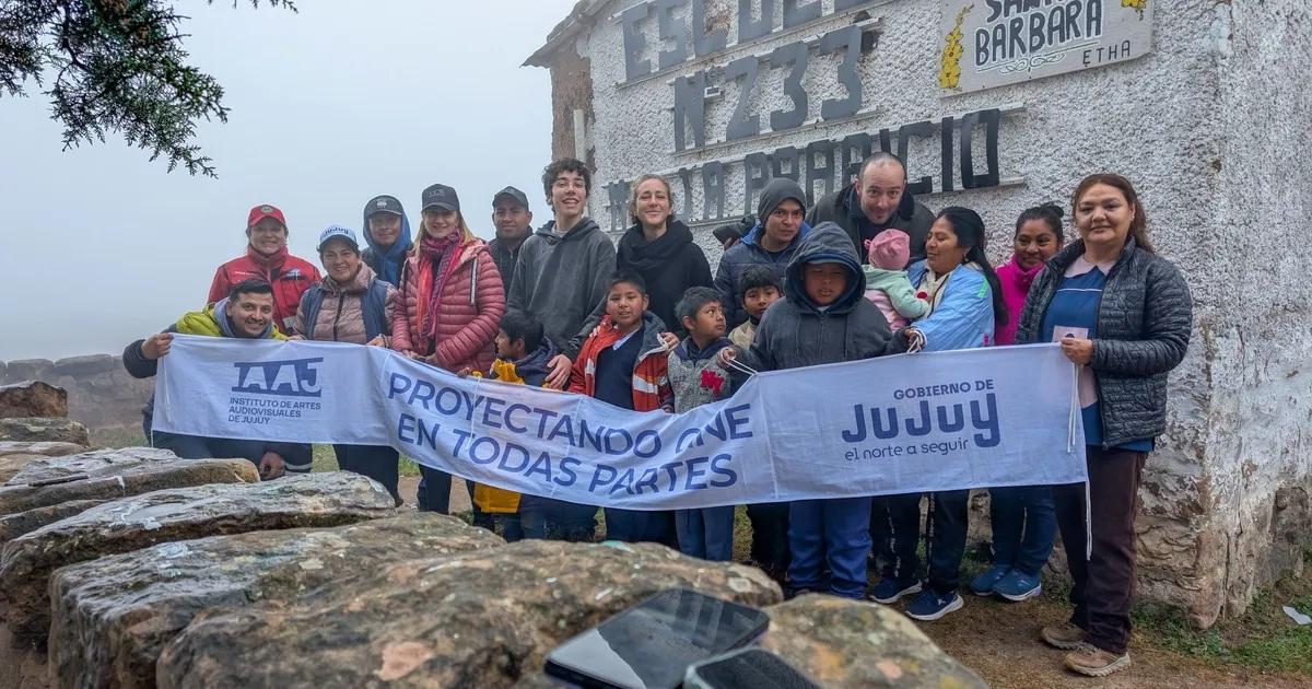 El Cine Moacutevil llegoacute a Santa Baacuterbara para encontrarse con las infancias