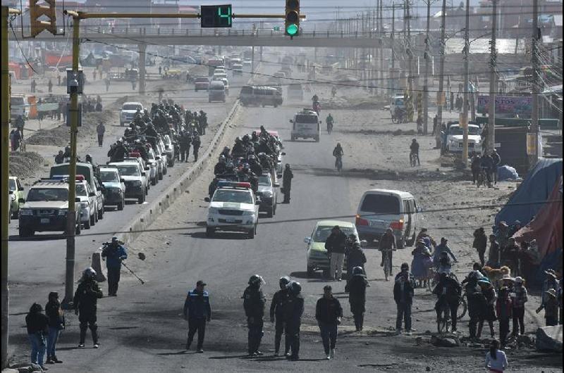 Sectores sociales rechazan ampliacioacuten del estado de excepcioacuten en Bolivia
