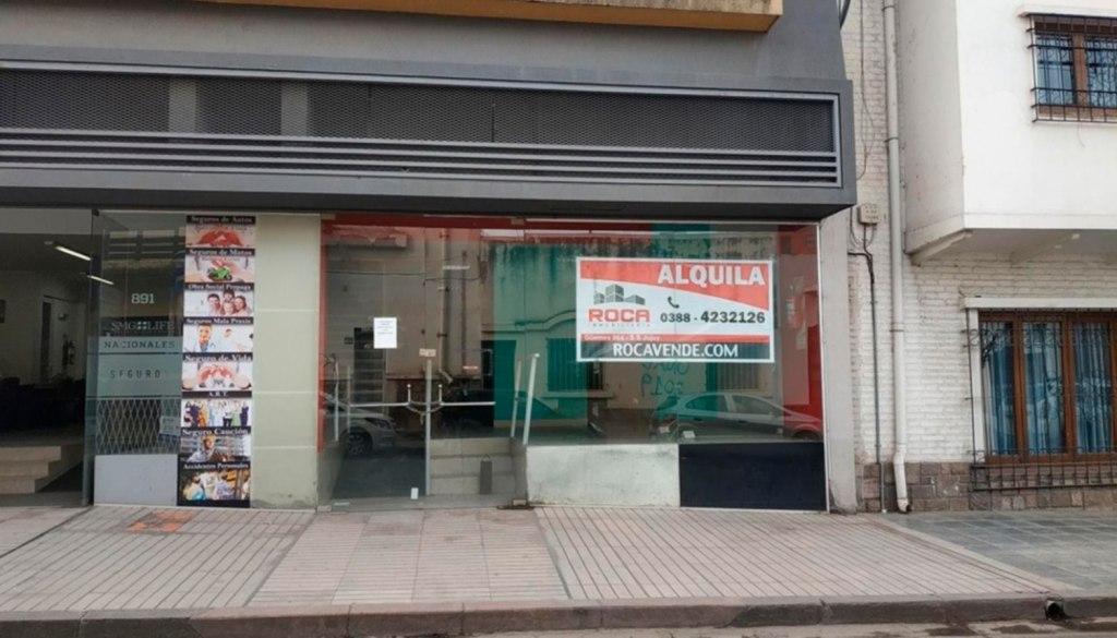 Se registraron maacutes locales vaciacuteos en la ciudad durante el bimestre julio-agosto y se dispararon los sitios en alquiler
