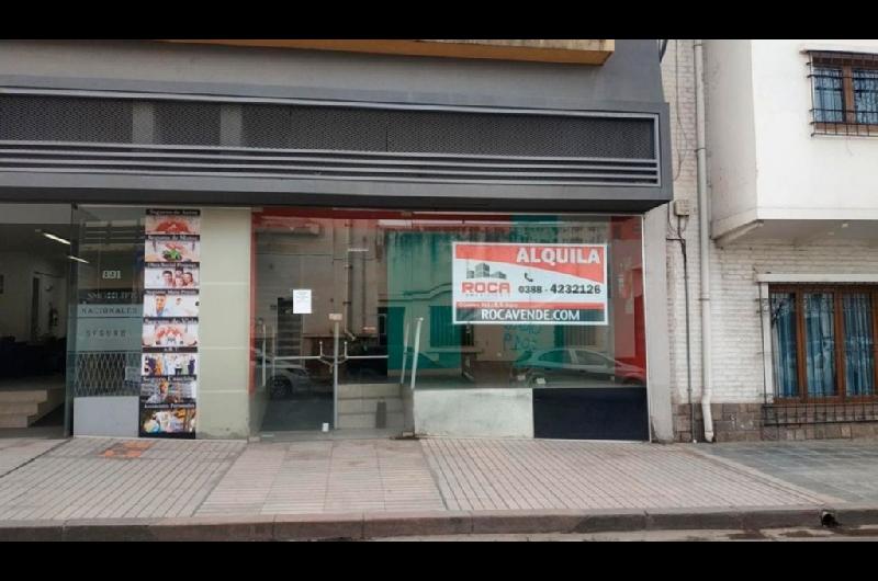 Se registraron maacutes locales vaciacuteos en la ciudad durante el bimestre julio-agosto y se dispararon los sitios en alquiler