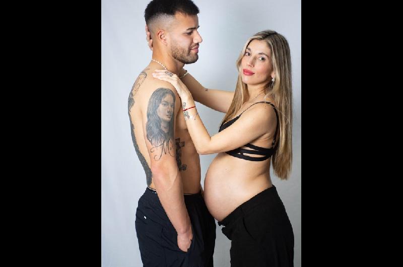 Chelo Weigandt celebra su amor con su nueva novia tras su fallida relacioacuten con Aacutengela Leiva