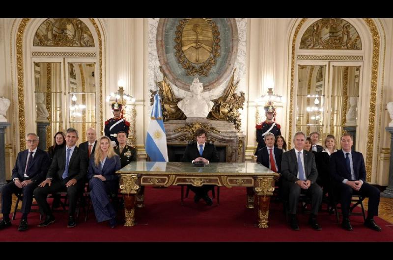 Decretos proyectos de ley y ampliacioacuten de recursos los anuncios que hizo Milei sobre Malvinas