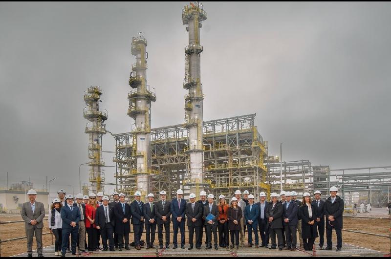 Tras un antildeo de mayor volatilidad empresas preveacuten para 2027 un crecimiento en ventas e inversiones
