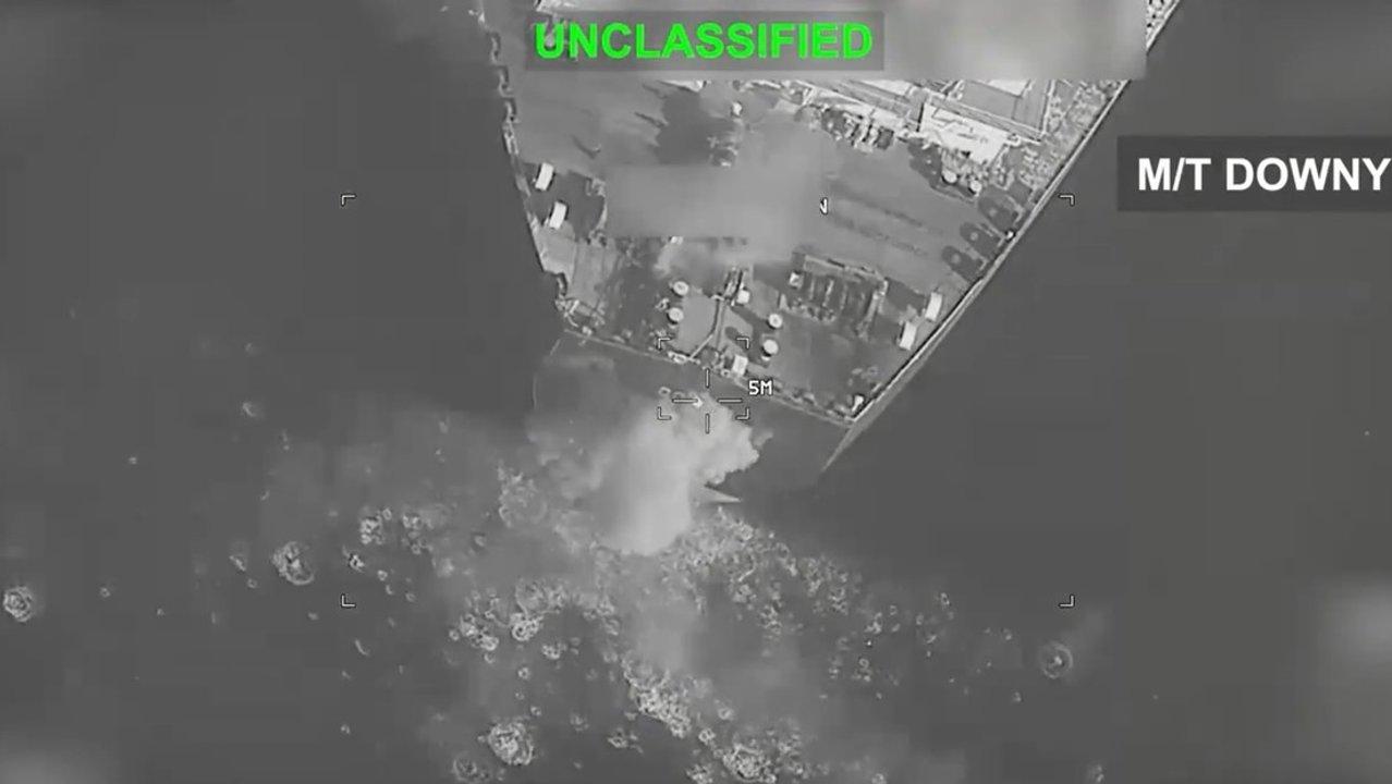 Un buque petrolero iraniacute fue atacado con misiles por Estados Unidos cerca de la isla de Jarg