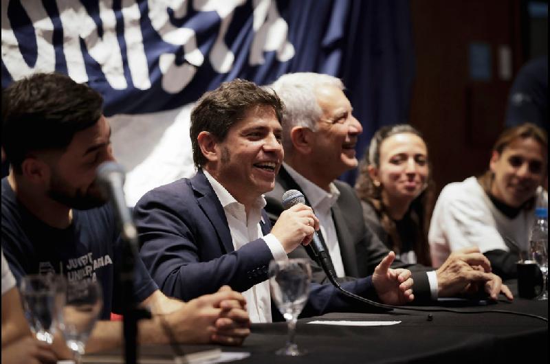 Kicillof duro contra Milei- ldquoMientras eacutel ataca a las cooperativas nosotros las defendemosrdquo