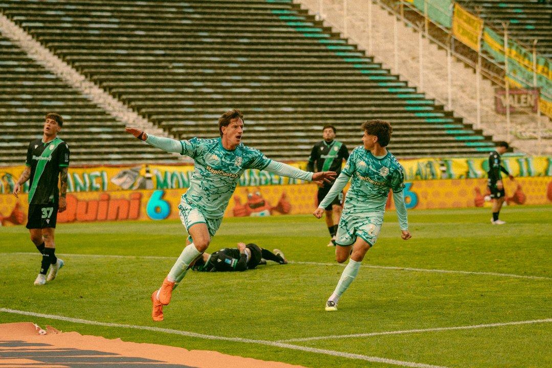 Aldosivi cortoacute una racha peacutesima superoacute a Banfield y se ilusiona con la permanencia
